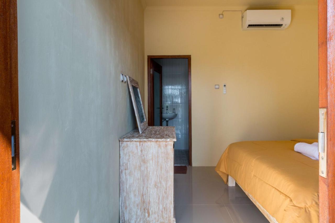 Dicky Guest House 2 Batu Bolong Canggu Exteriör bild