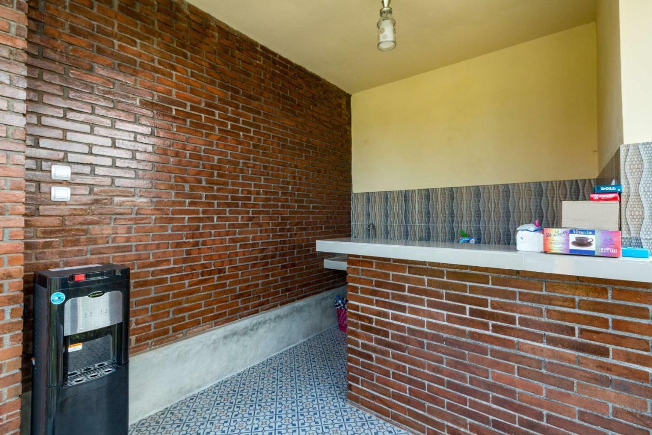 Dicky Guest House 2 Batu Bolong Canggu Exteriör bild